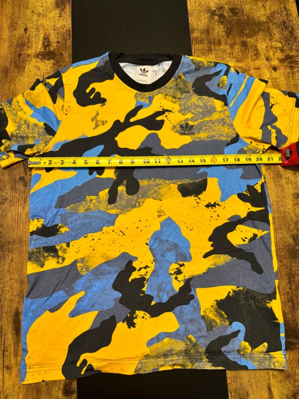 Adidas Originals Camo Graphic Tee Mens M Yellow Blue Trefoil Shirt - Picture 6 of 7
